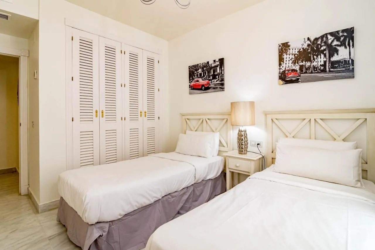 Ade10- Front Line Beach San Pedro By Roomservices Marbella Spain