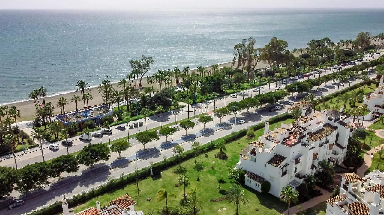 Ade10- Front Line Beach San Pedro By Roomservices Marbella