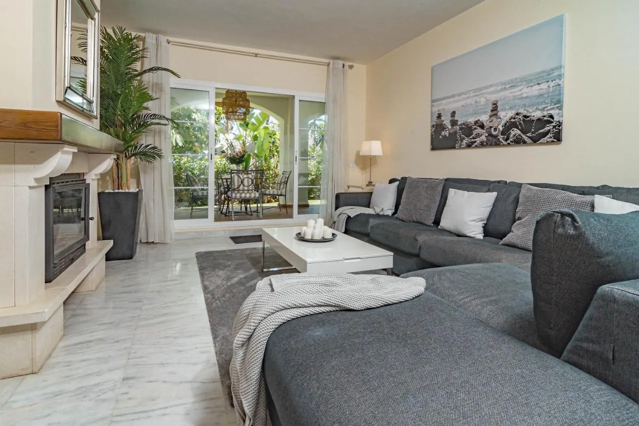 Ade10- Front Line Beach San Pedro By Roomservices Marbella Apartment